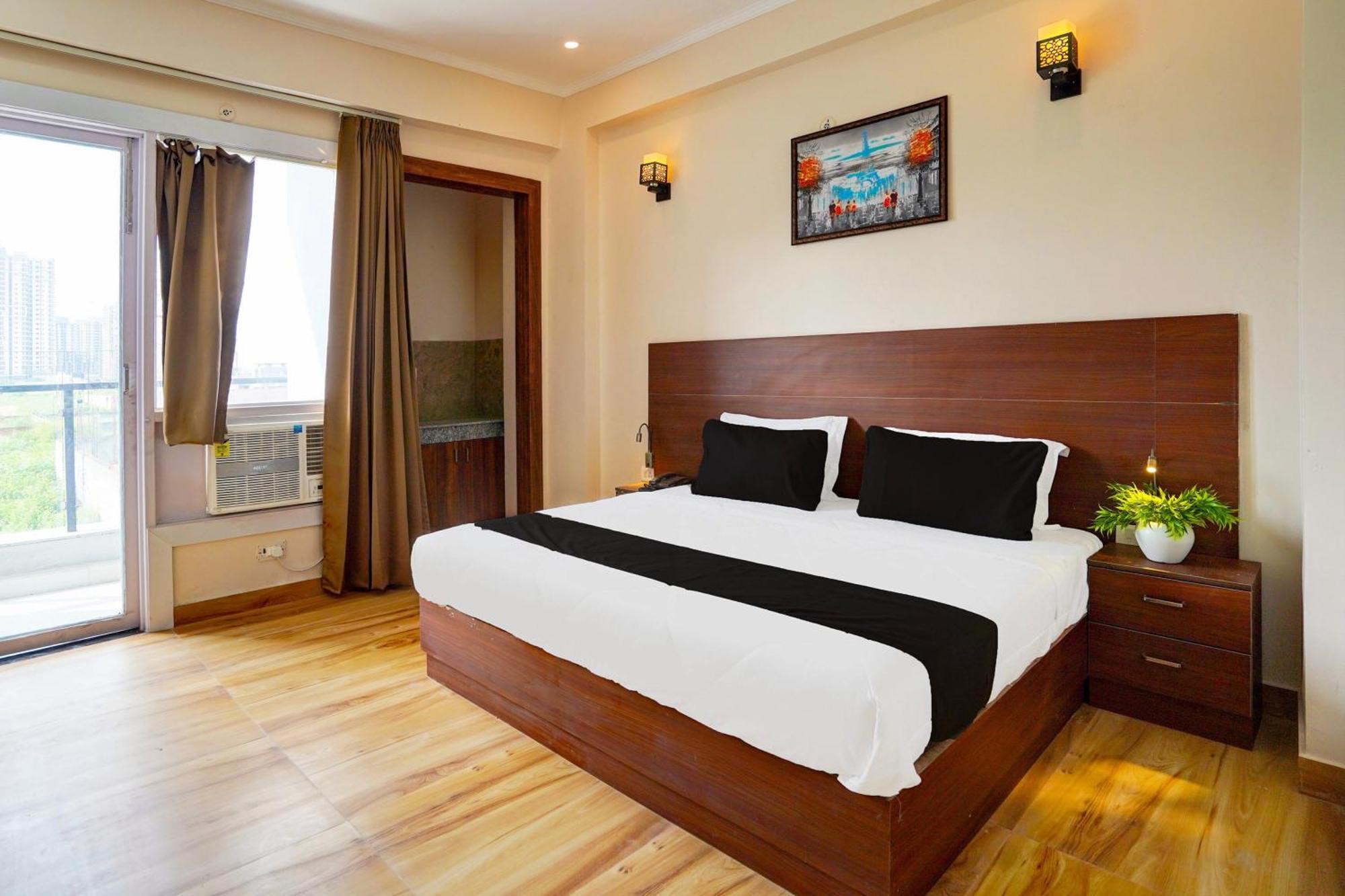 Super Hotel O The Viraaj Banquet & Hotel غازي أباد المظهر الخارجي الصورة