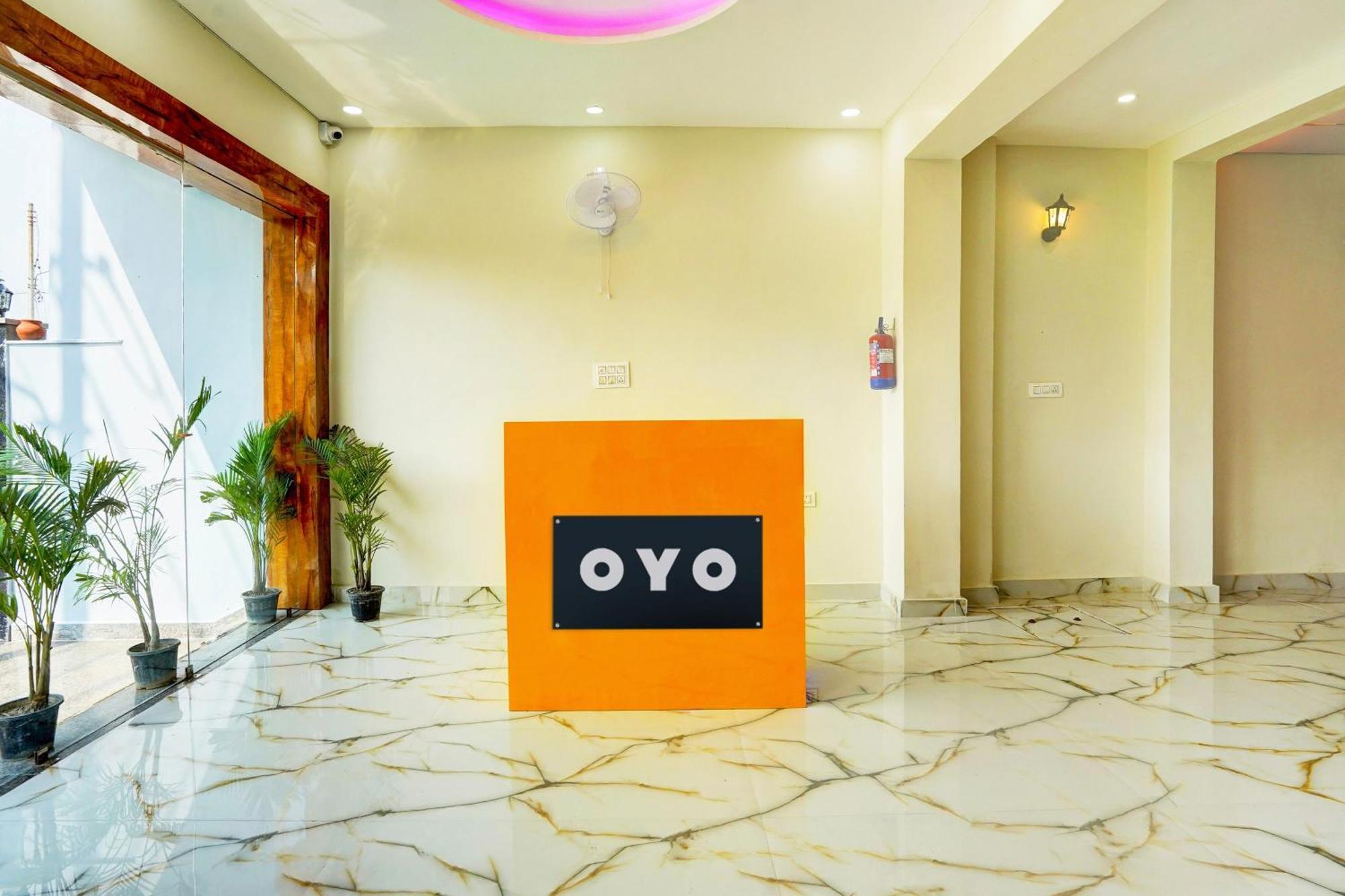 Super Hotel O The Viraaj Banquet & Hotel غازي أباد المظهر الخارجي الصورة